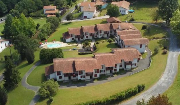 Banca Piscine Vue Montagnes Apartment Souraïde Exterior foto